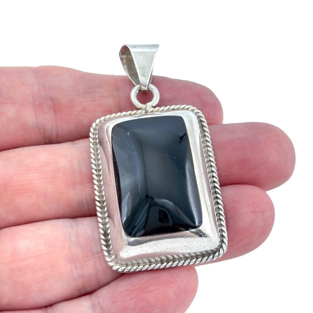 Vintage Mexico Taxco Sterling Silver 925 Onyx Pendant